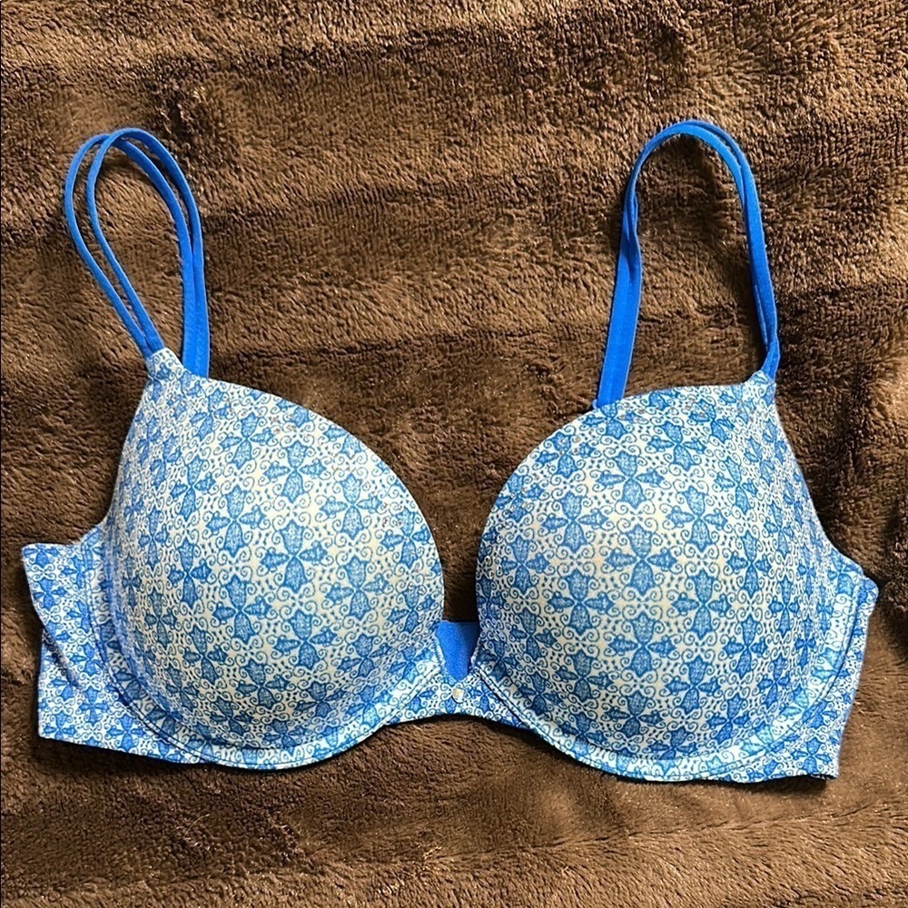 VICTORIAS SECRET Very Sexy Push-Up Sz 34D